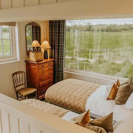 Unique Luxury On Private Organic Farm In The Burren Corofin (Clare)