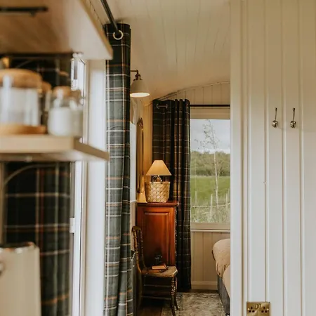 Unique Luxury On Private Organic Farm In The Burren * Corofin (Clare)