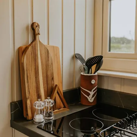 Vakantiehuis Unique Luxury On Private Organic Farm In The Burren Corofin (Clare)