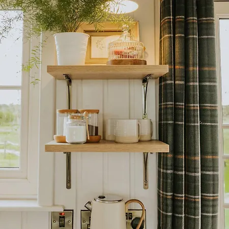 Vakantiehuis Unique Luxury On Private Organic Farm In The Burren Corofin (Clare)