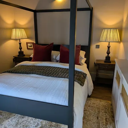 Vakantiehuis Unique Luxury On Private Organic Farm In The Burren *