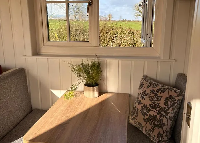 Semesterbostad Hideaway Huts In The Burren